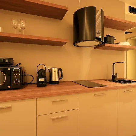 公寓式酒店 Deha & 地拉那