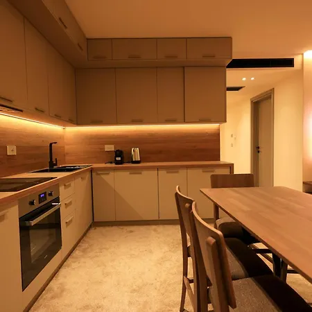 Aparthotel Deha & Tirana