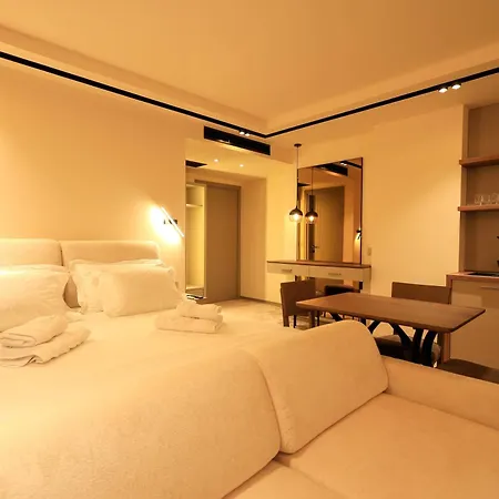 Deha & Ξενοδοχείο με διαμερίσματα 4*