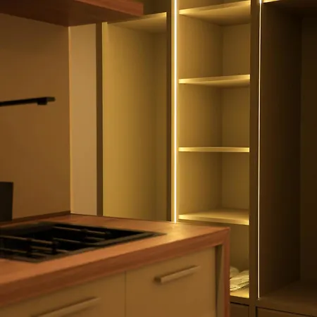 Ξενοδοχείο με διαμερίσματα Deha & 4*