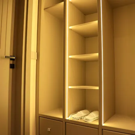 Ξενοδοχείο με διαμερίσματα Deha &