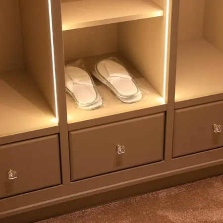 公寓式酒店 Deha & 地拉那