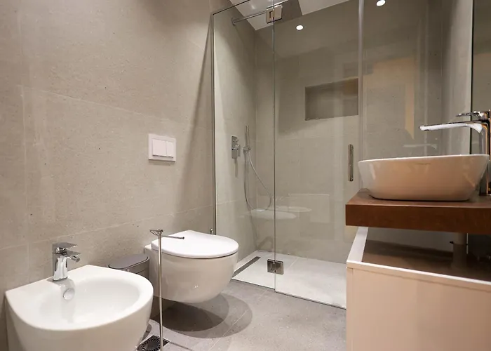 Deha & Apartahotel Tirana