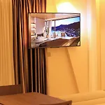 Deha & 4* تيرانا