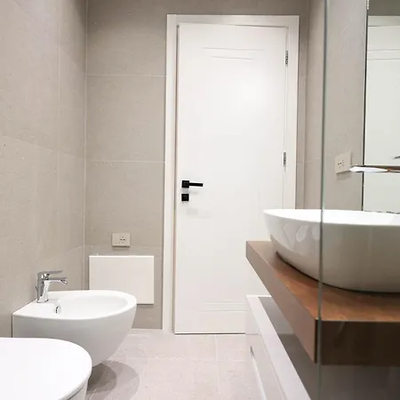 Deha & Aparthotel Tirana